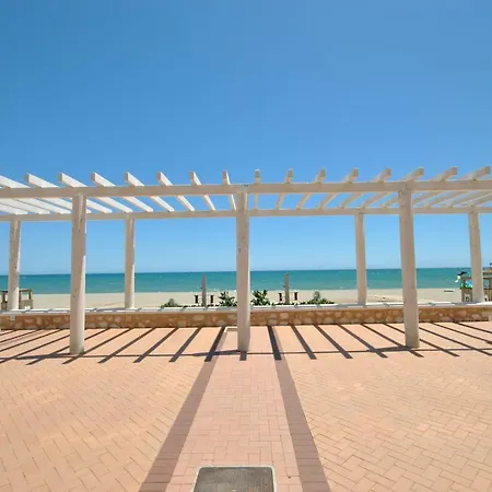 Cubo's Edificio La Duquesa Fuengirola