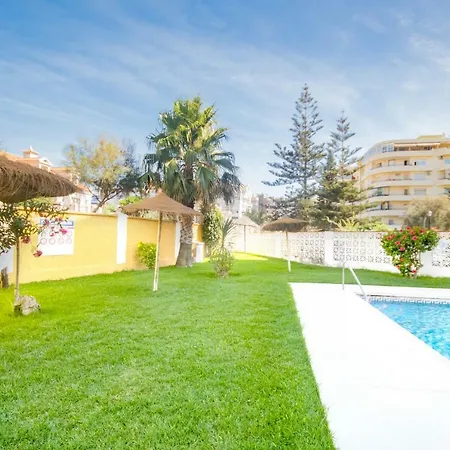 Cubo's Edificio La Duquesa * Fuengirola